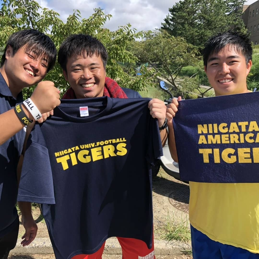 ラバーバンド、Tシャツ、タオル等のグッズを販売しています

購入希望の方はこちらから↓
https://ngtfootball.official.ec