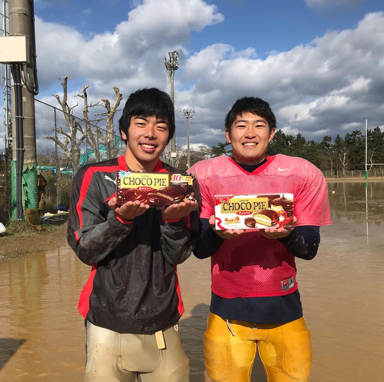 OBの石野様より、チョコパイの差し入れをいただきました
ありがとうございます‍♀️
最終戦まで残りわずかですが、全員で気持ちを一つに勝利を目指していきます