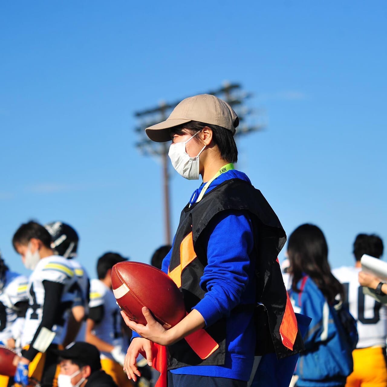 【部員紹介⑫】
人文学部4年 MG 矢田真知子 栃木県出身
ダンスや歌、英語やモノマネもできる所謂ハイスペックマネージャー。一見話しかけにくいけど、なんか気分が乗らない、そんな日でも真知子とお喋りすれば自然と笑顔に
「マッチョと仲良くなれるチャンス︎」