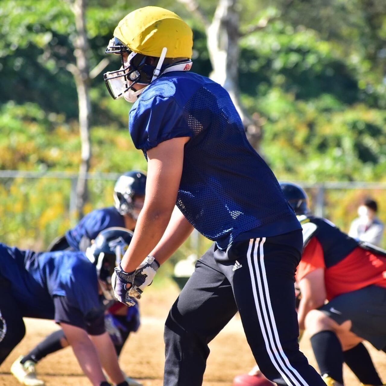 【部員紹介㉓】
農学部2年
TE 藤澤浩樹 兵庫県出身
新大アメフト部屈指の筋トレ好き。
その鍛え抜かれた肉体でフィールドで暴れまくる。
「言葉でなく筋肉で語りな」