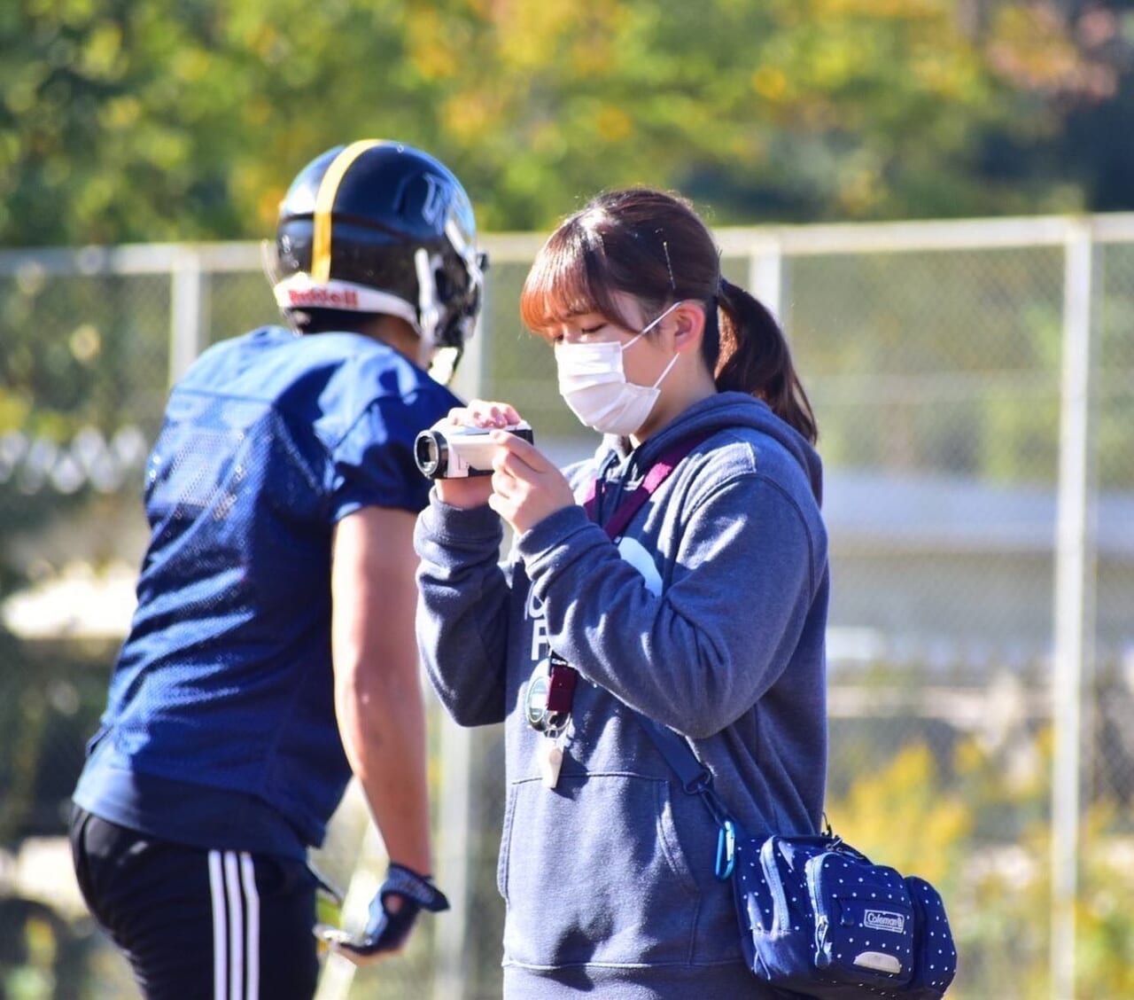 【部員紹介⑳】
農学部2年 MG 櫻田加奈子 岩手県出身
ちょっぴり人見知りな所もあるけど、一緒に話すとお腹がよじれる程笑いが止まらない！！
MGで唯一サングラスを携帯しているのだとか笑
️びっくりするほどたまごが好きです！！
「一緒に楽しもう〜!!!!!!」